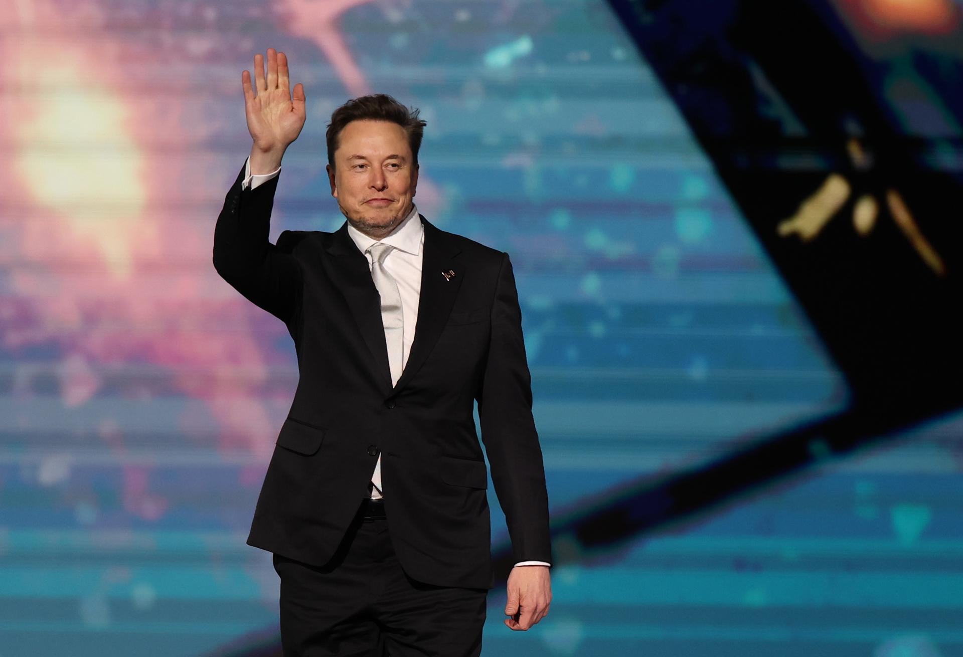 Musk amenazó a Tesla con renunciar si no se cumplían sus peticiones