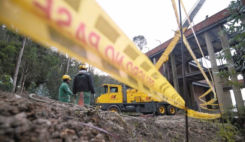 La demolición de la estructura en el predio Bambú tardará cuatro meses. Buscan reducir al máximo afectar esta parte de los cerros. / Mauricio Alvarado