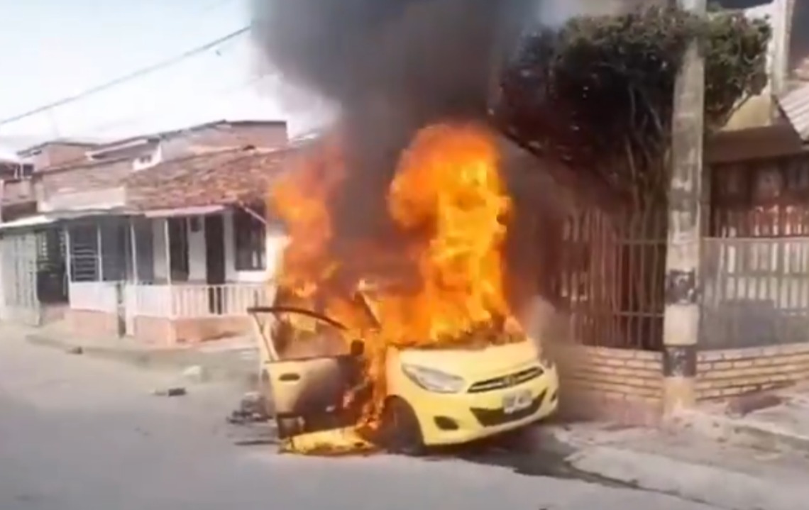 Decretaron toque de queda en Tuluá luego de que cuatro carros fueron incinerados