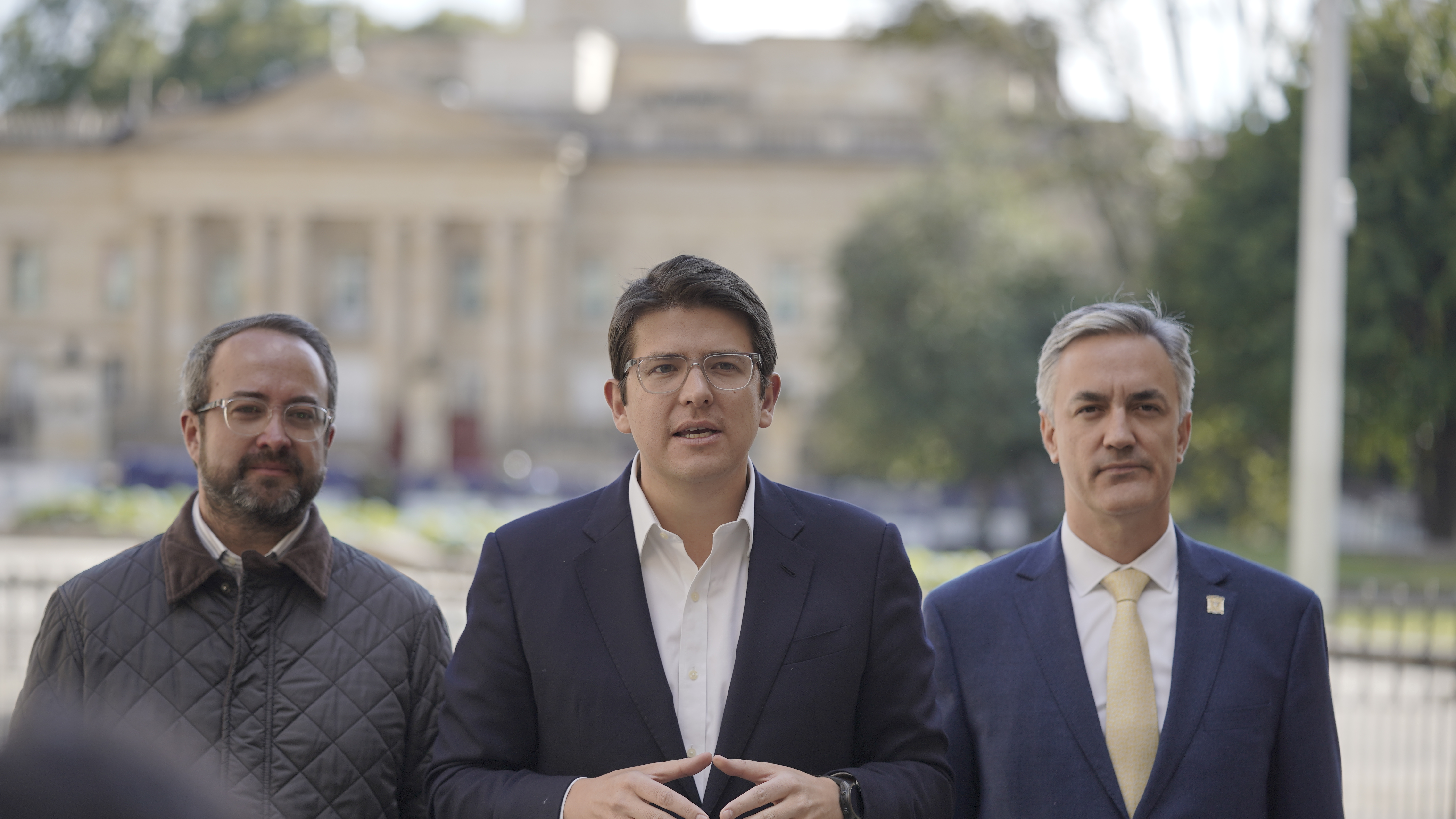 El senador Miguel Uribe fue el encargado de usar la réplica por la oposición a la alocución presidencial de este lunes.