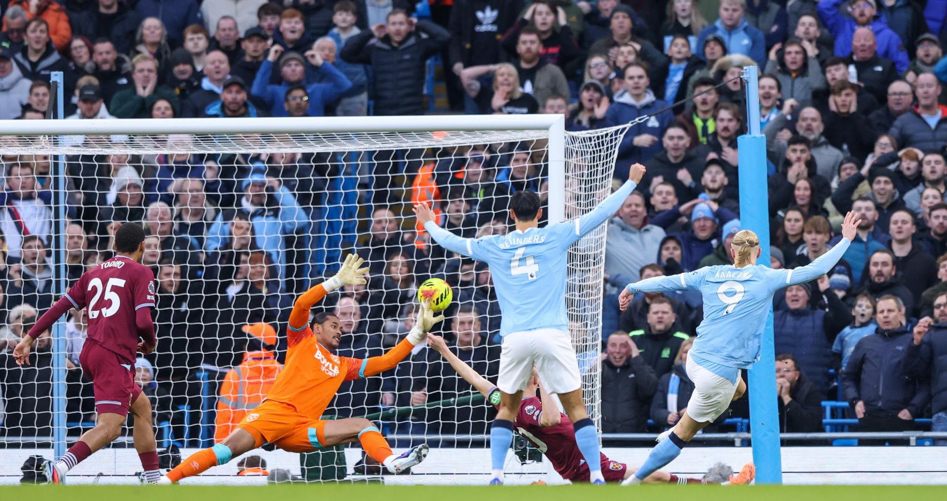 Manchester City ganó y le mete presión al Arsenal antes de su partido por Premier League