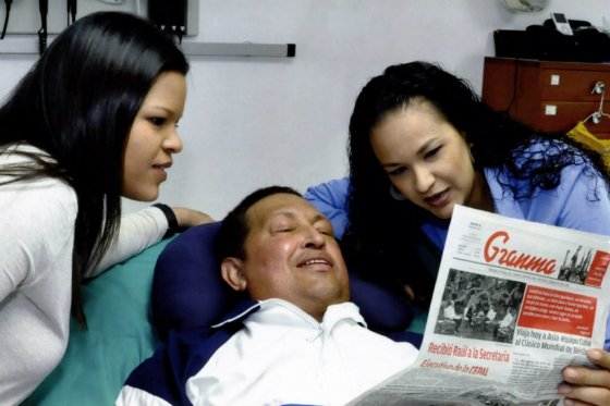 Chávez regresa a Venezuela