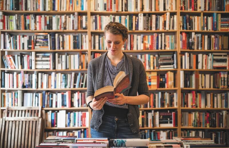 Para enamorarse de la lectura hay que encontrarse con ella espontáneamente