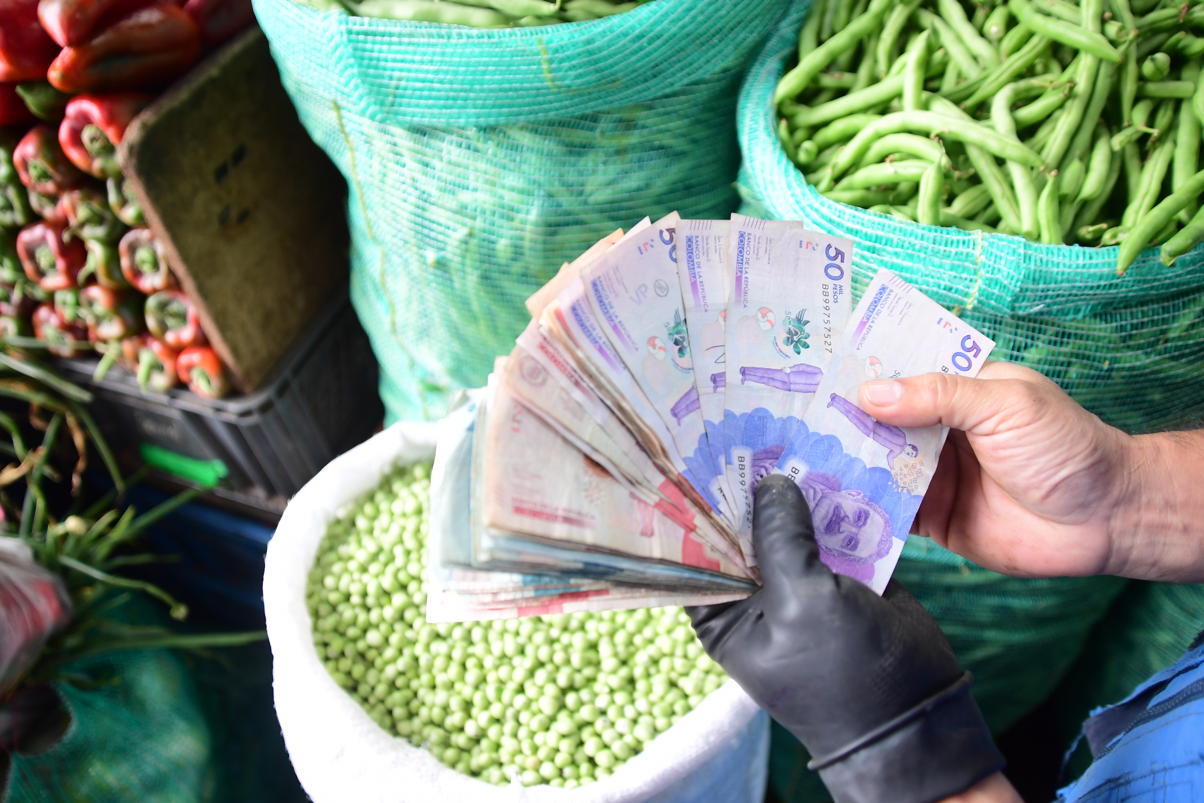 De Medio Oriente a Colombia: ¿cómo se ve el impacto de la guerra en la inflación?