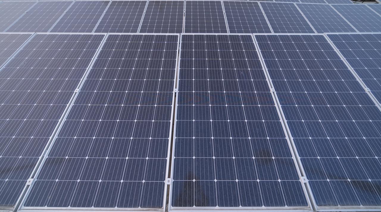 Otorgan licencia ambiental a proyecto solar en zona rural de Sucre