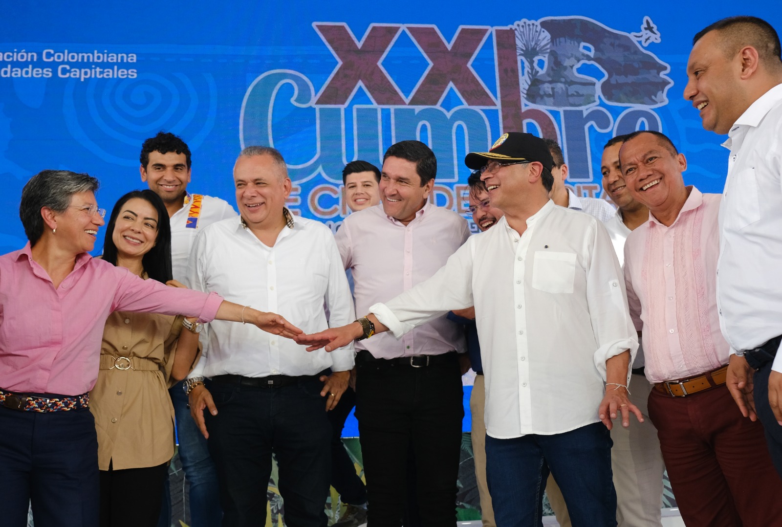 Basura cero, metros y artículos nuevos al PND, lo que dejó cumbre de Asocapitales
