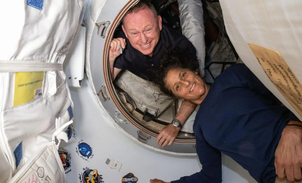 Los astronautas varados en el espacio volverán a la Tierra en febrero de 2025