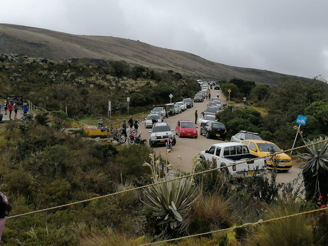 Alerta por masiva llegada de turistas a Sumapaz en busca de nieve