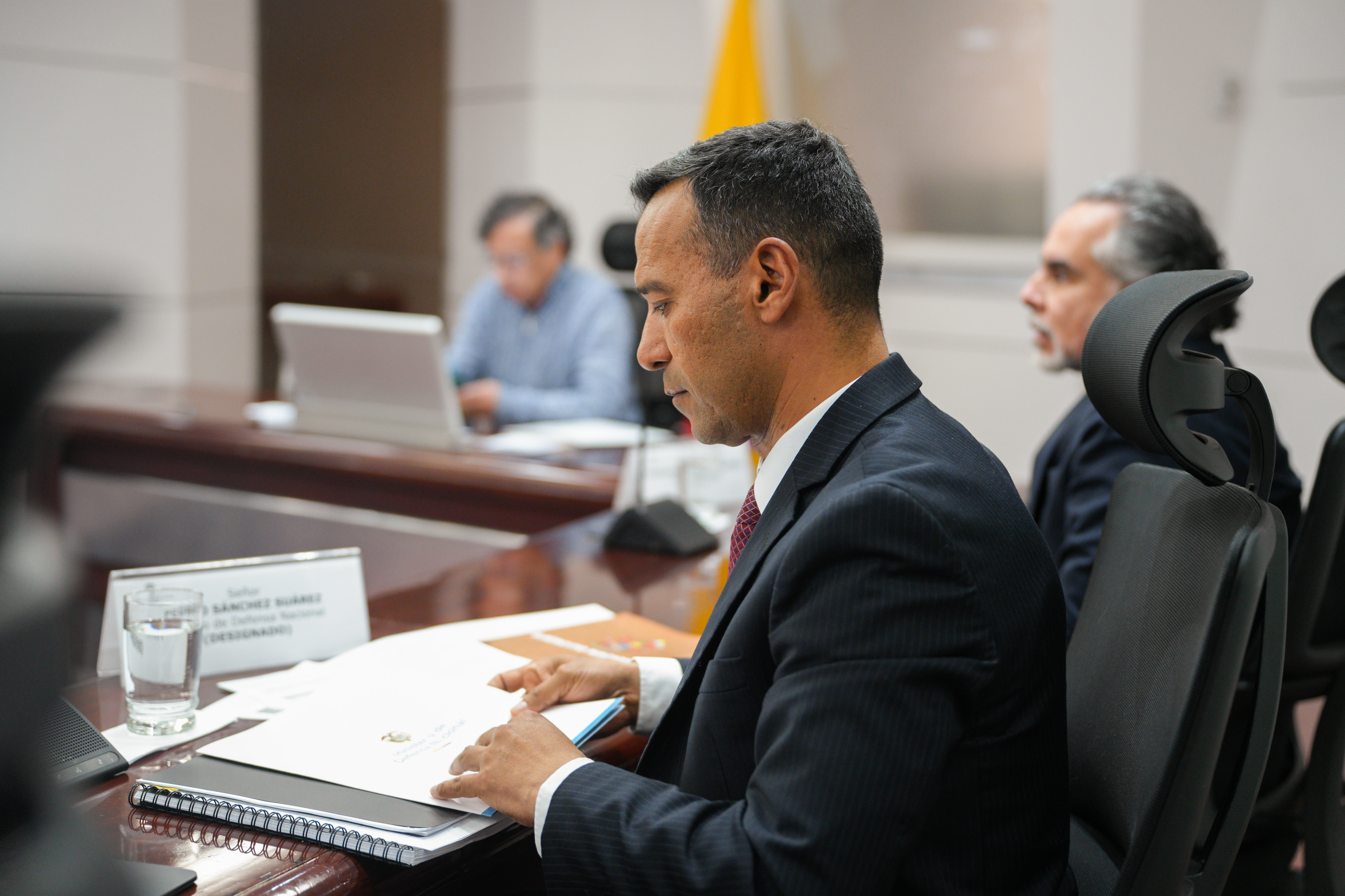 Duro reclamo de Petro al Mindefensa y otras reacciones al ataque contra Alexander López