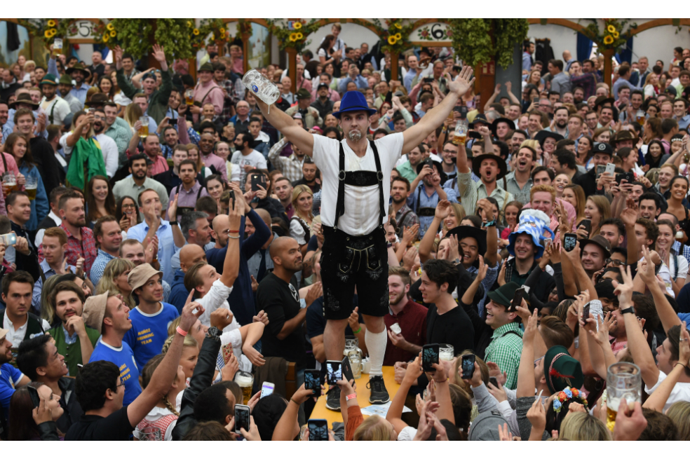 Los tenis para superar un Oktoberfest sin derrames de cerveza