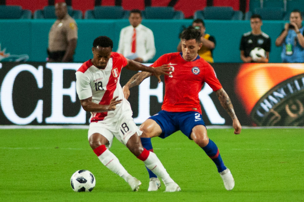 Perú goleó a la Chile de Reinaldo Rueda