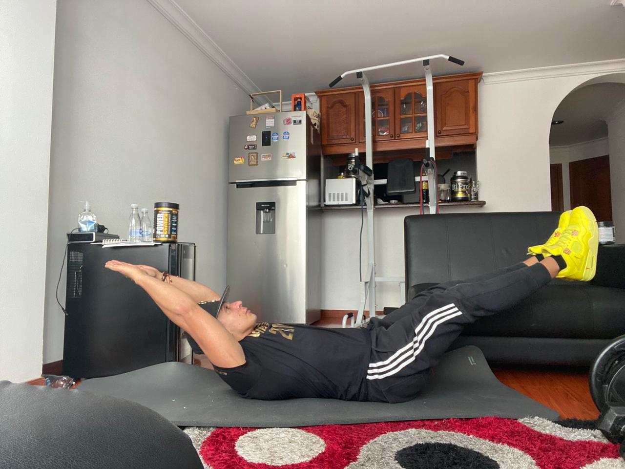 Ejercicio 5: Abdominales bicicleta: