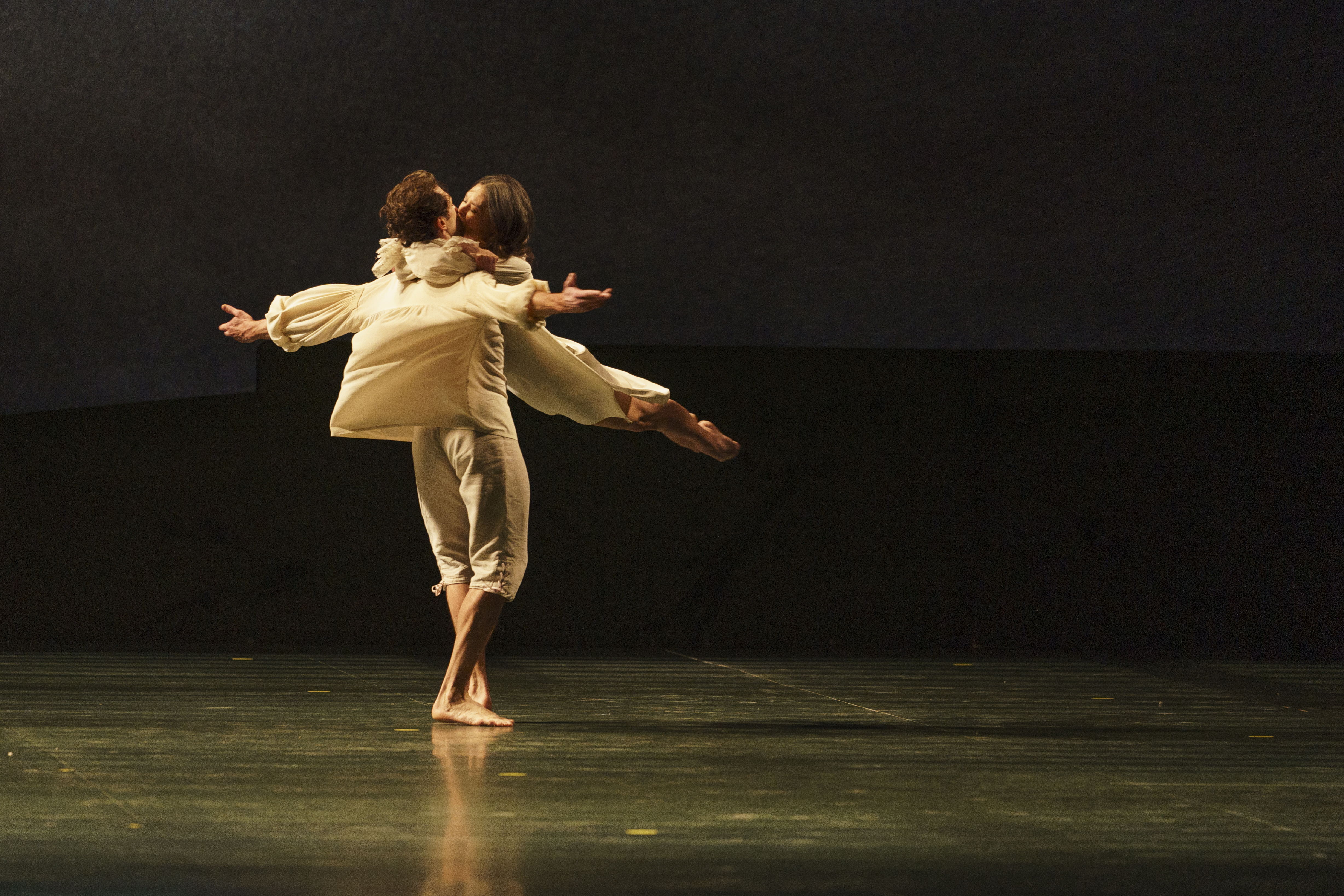 El icónico beso de “Le Parc”: el ballet de la Ópera de París que llega a Cine Colombia