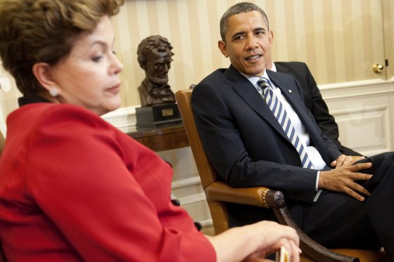 WikiLeaks revela nombre de miembros de Gobierno de Rousseff espiados por EE.UU.