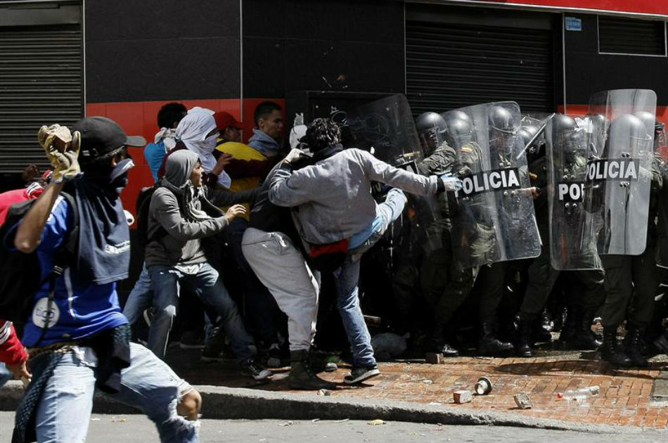 «Pagaron a menores para que destrozaran Bogotá»
