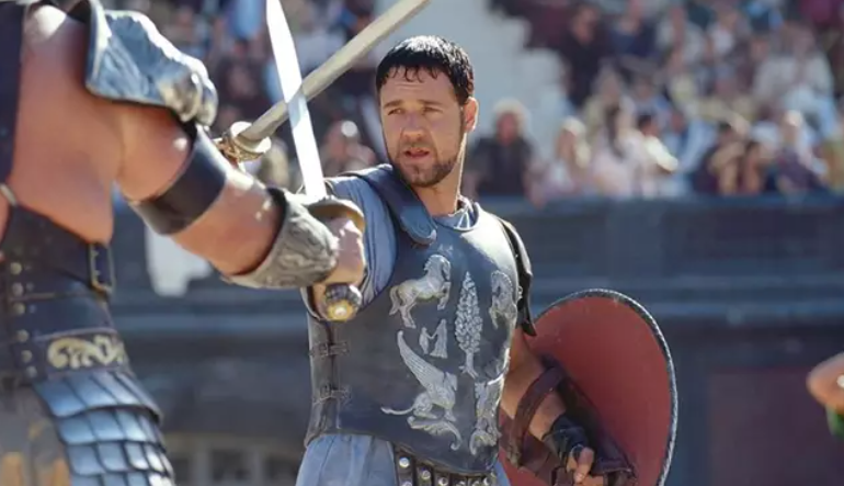Russell Crowe vuelve al Coliseo de Roma 22 años después de “Gladiator”