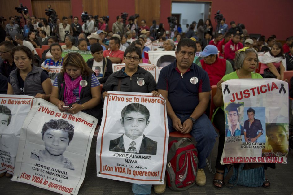 Peña Nieto asegura que tomará en cuenta informe de CIDH sobre 43 estudiantes desaparecidos