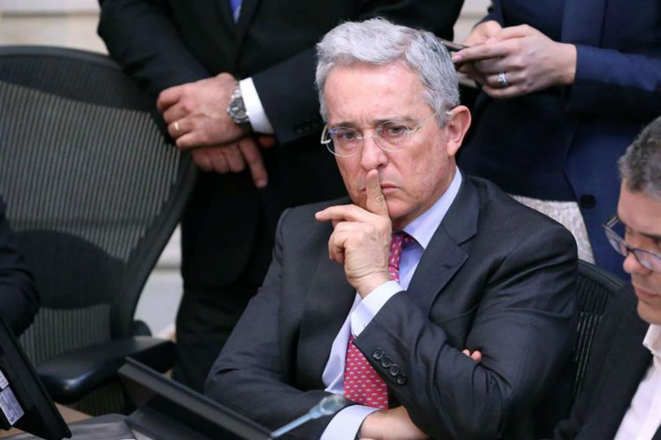 Uribe descarta mesa tripartita en La Habana o renegociar acuerdo directamente con las Farc