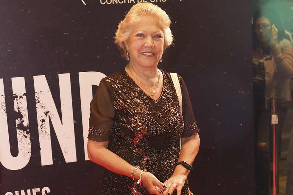 Mariluz regresa a los escenarios y sigue extrañando a su esposo, Roberto Reyes