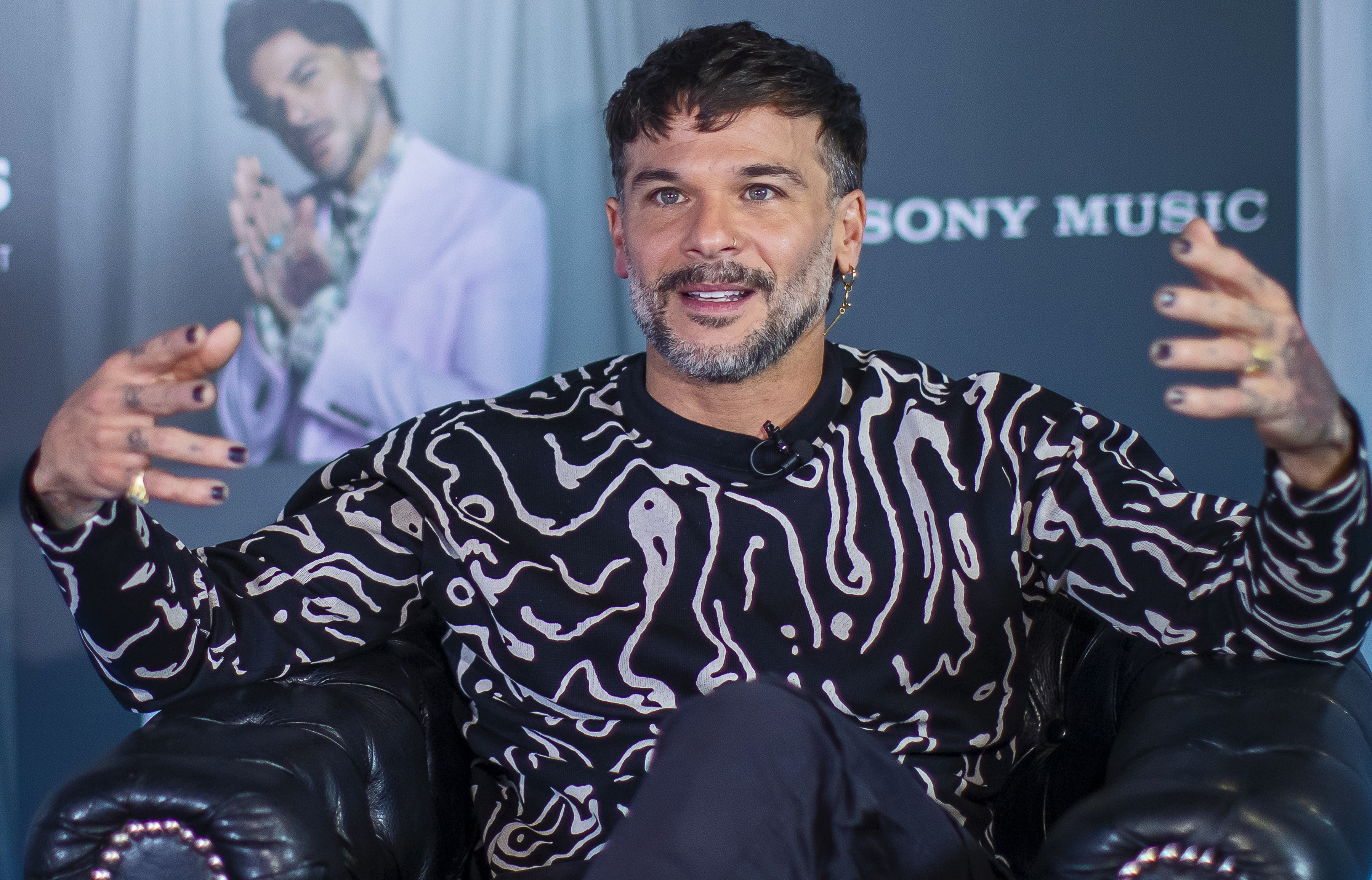 Pedro Capó: “Me escribo y me aconsejo a mí mismo desde mis canciones”