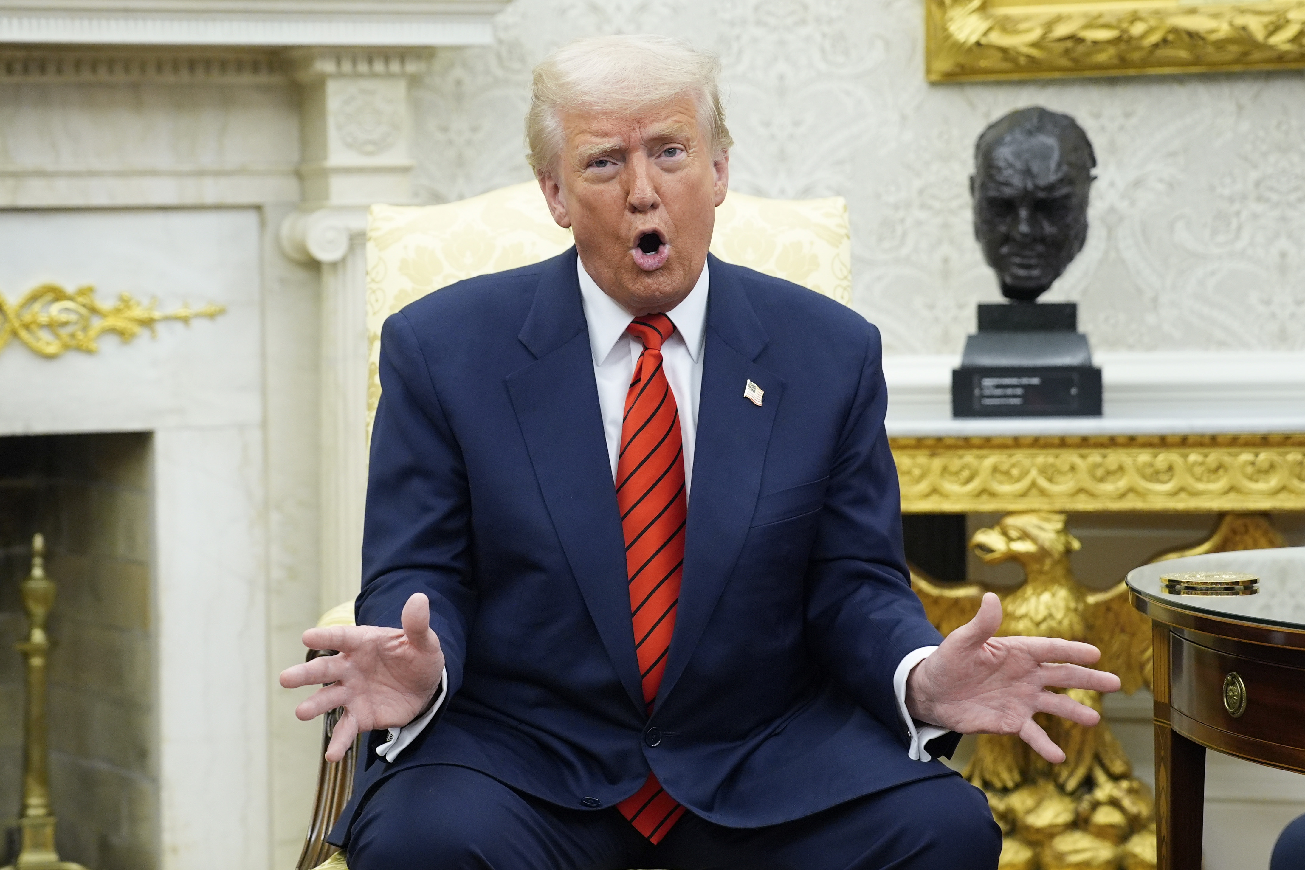 Por qué Trump insiste con los aranceles y qué gana con la guerra comercial