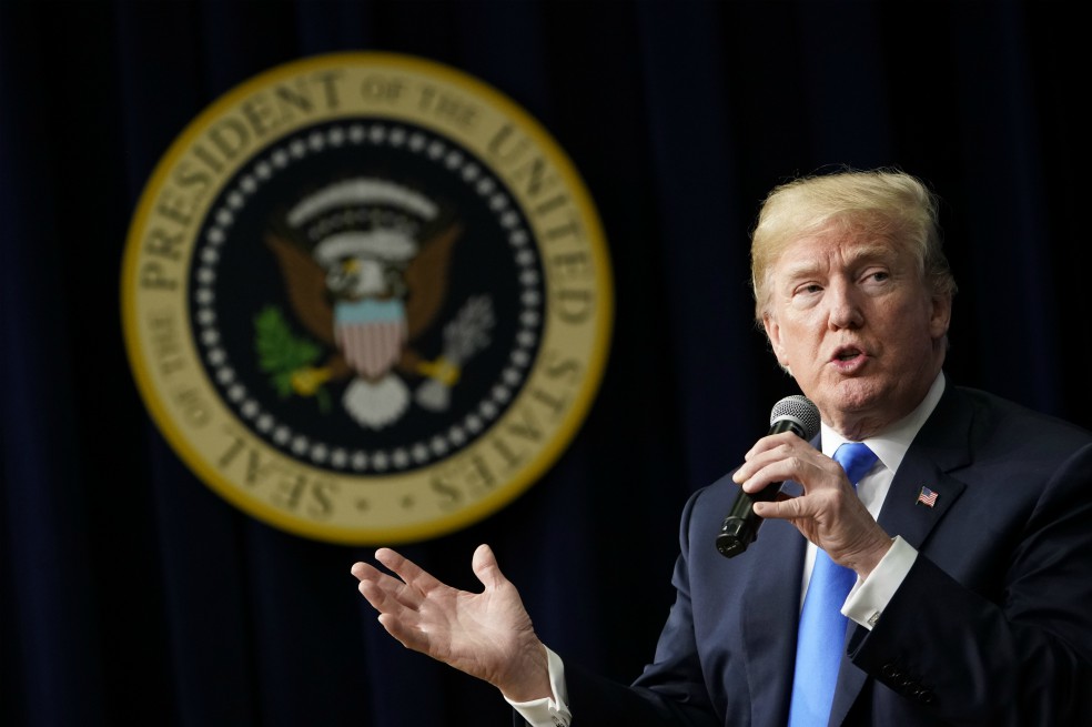 Unión Europea responde a Trump con aranceles a motos y whisky