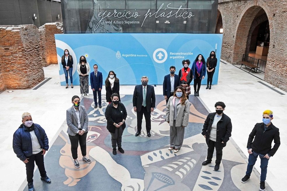 Argentina, el primer país de Latinoamérica que reconoce a las personas no binarias