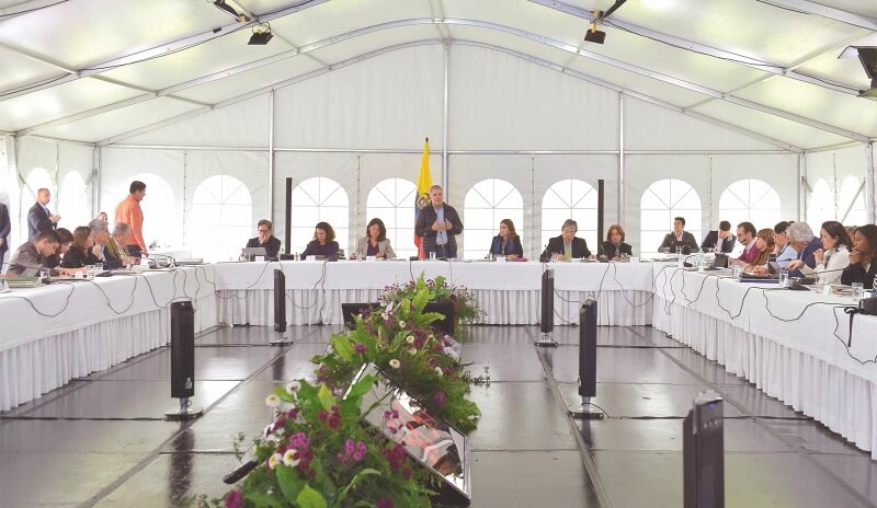 Cónclave de gobierno en Hato Grande: la catarsis de Duque