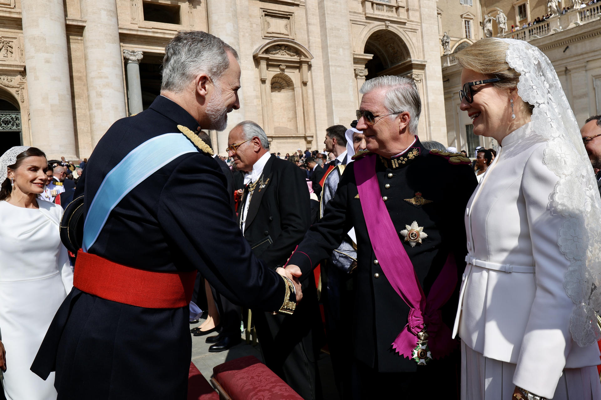 El papa León XIV recibió felicitación del rey Felipe VI de España y Letizia Ortiz