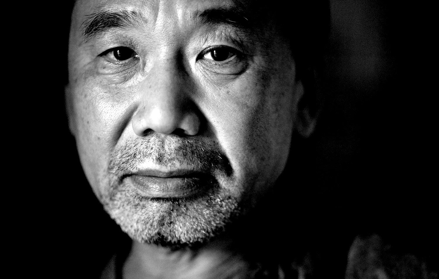 Murakami dona sus manuscritos y vinilos a una universidad de Tokio