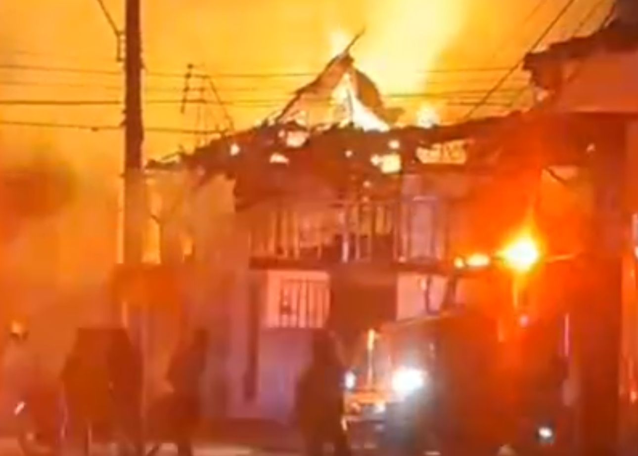 Incendio en Cali, que acabó con un inquilinato, dejó una persona muerta