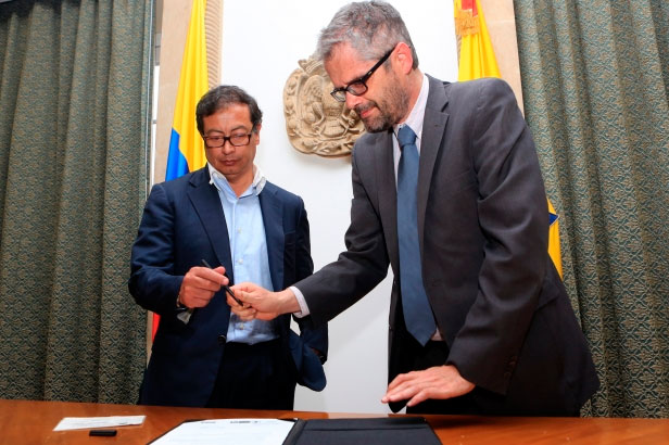 Denuncian que nuevo director de Fondo de Vigilancia tendría conflicto de intereses