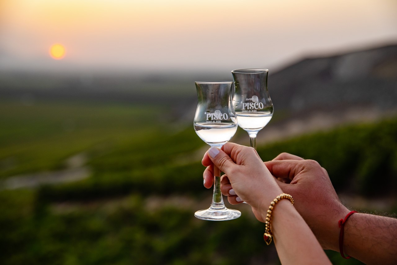 Pisco, el alma líquida del Perú, consejos para viajar a través de este destilado