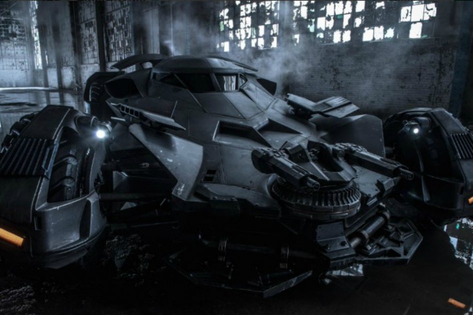 / Twitter: @ZackSnyder
