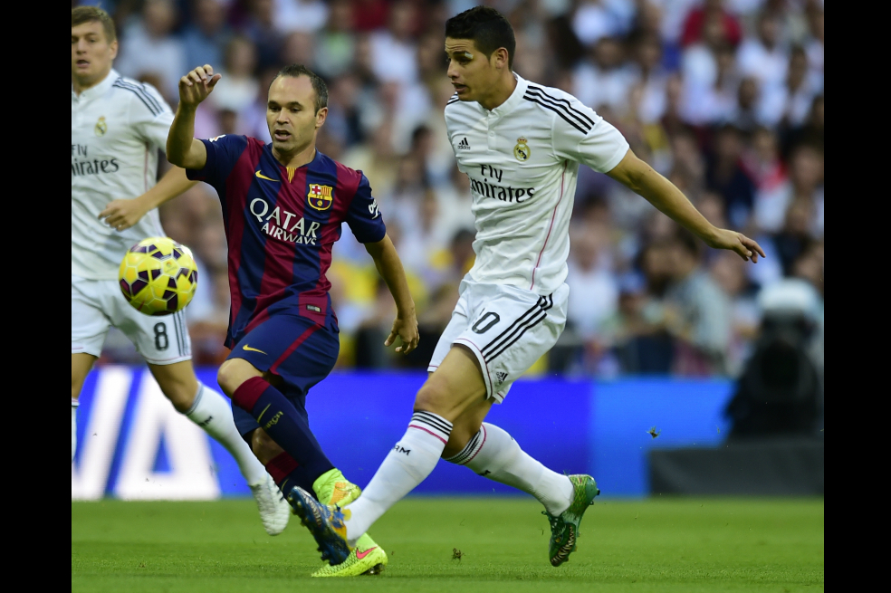 James en su primer clásico Real Madrid – Barcelona