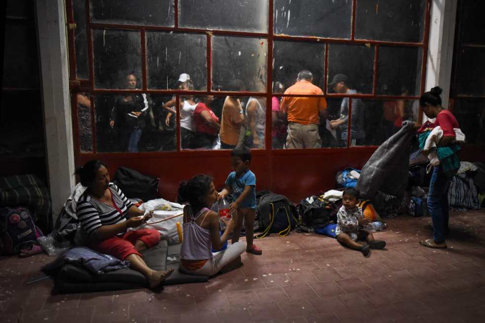 Cientos de niños pierden a sus padres en la frontera de EE. UU.