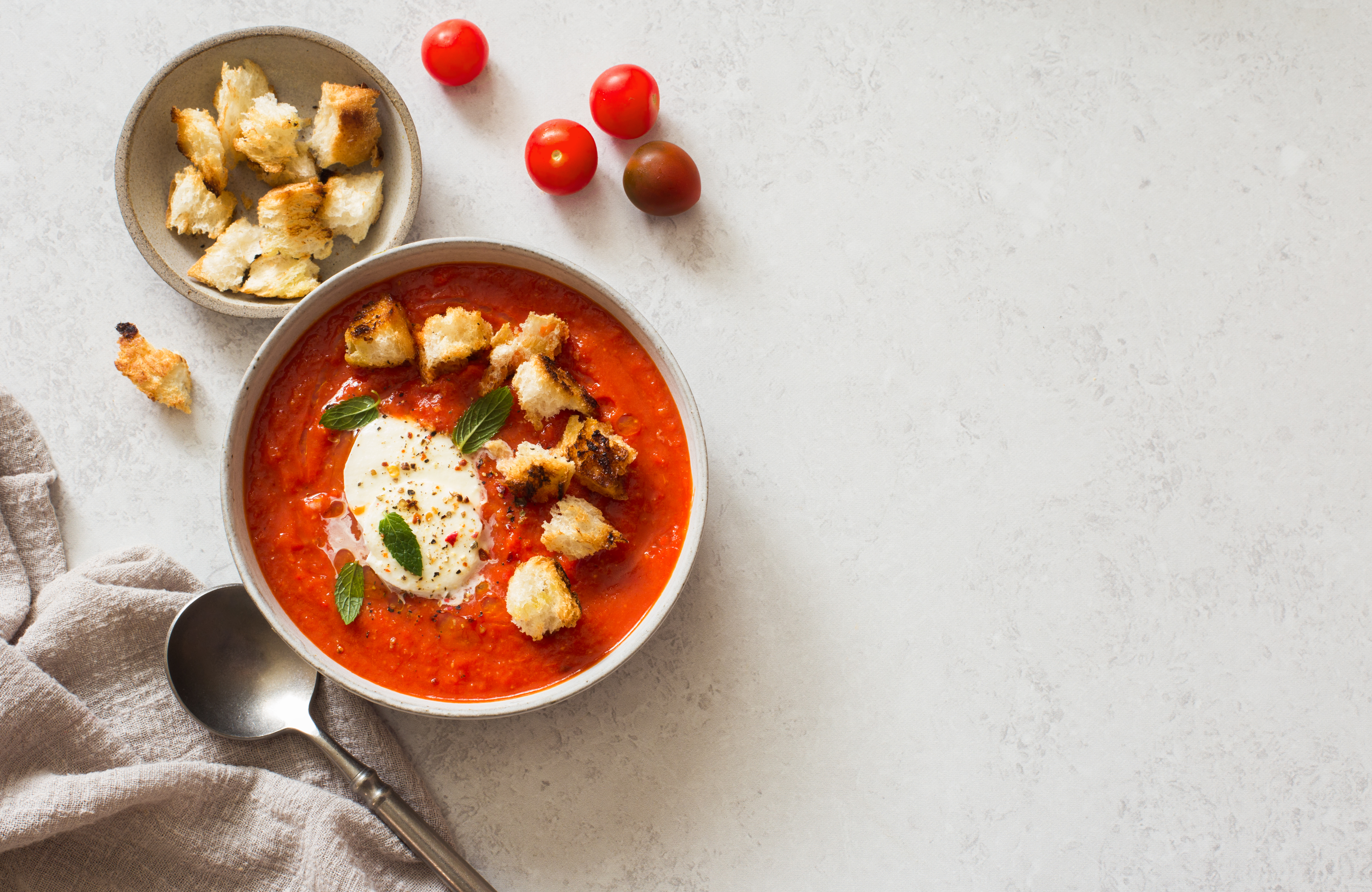 Cremosita y deliciosa: así se prepara una crema de tomate