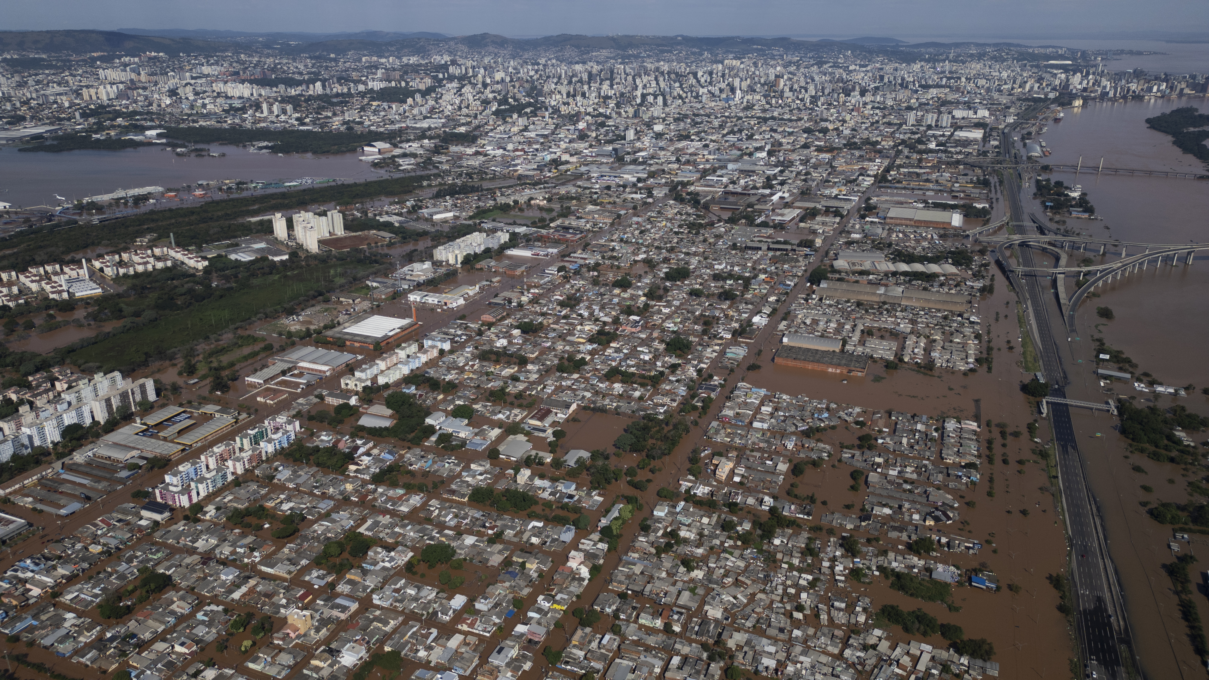 Emergencia en Brasil: las lluvias dejan cerca de 79 fallecidos y 105 desaparecidos