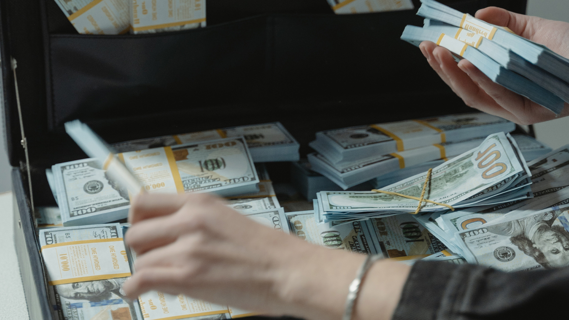 Corrupción en Alemania: diputados renuncian tras escándalo por venta de tapabocas