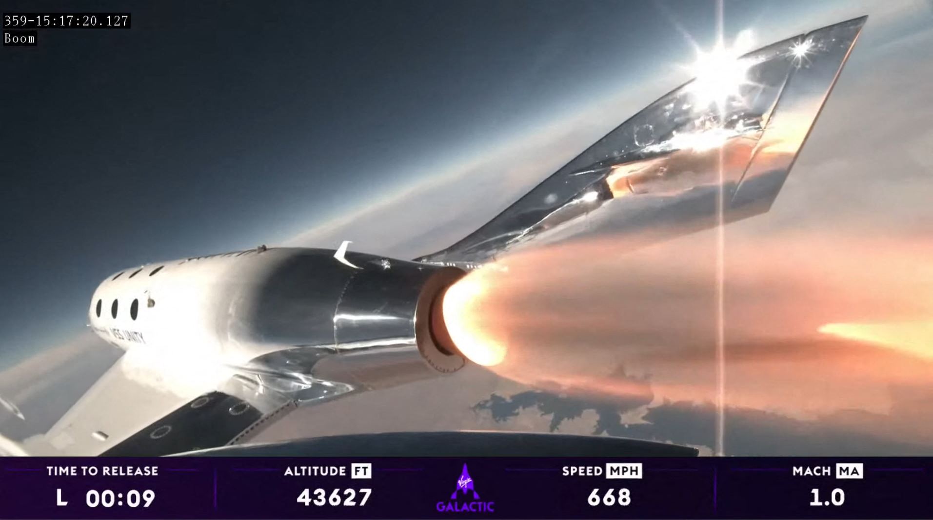 Esta imagen fija tomada de un vídeo de Virgin Galactic el 10 de agosto de 2023, muestra el lanzamiento de la misión privada de astronautas Galactic 02 de Virgin Galactic, en Spaceport America en Truth or Consequences, Nuevo México.  (Foto por Virgin Galactic / AFP) /