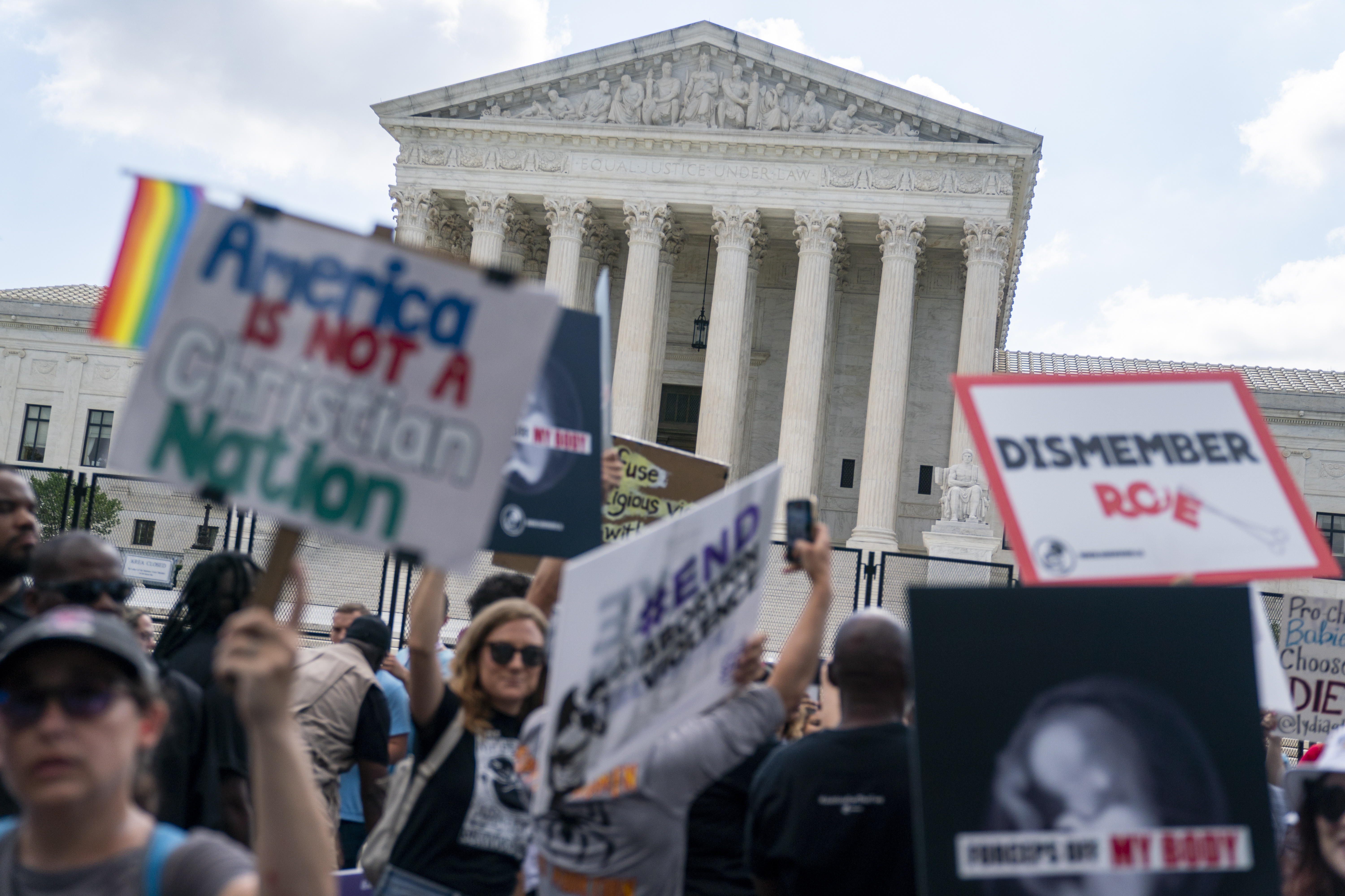 Así fue como el lobby cristiano derrotó el derecho al aborto en EE. UU.