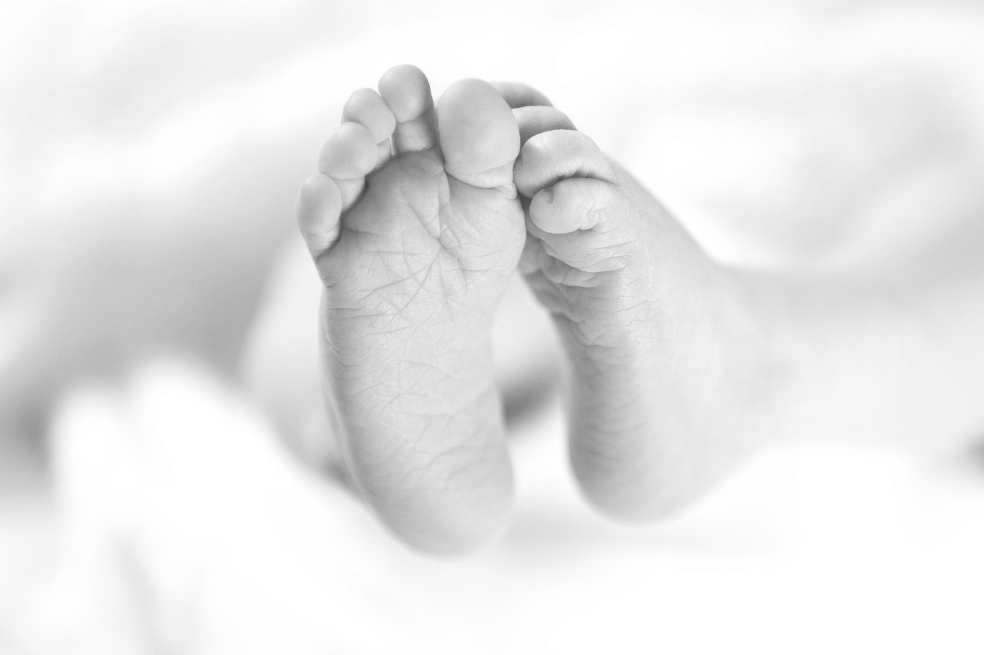 Mujer acepta que congeló a sus tres bebés