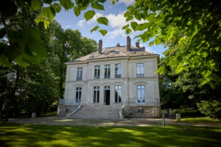 Subastarán la casa de campo del modista Karl Lagerfeld: este es su precio inicial