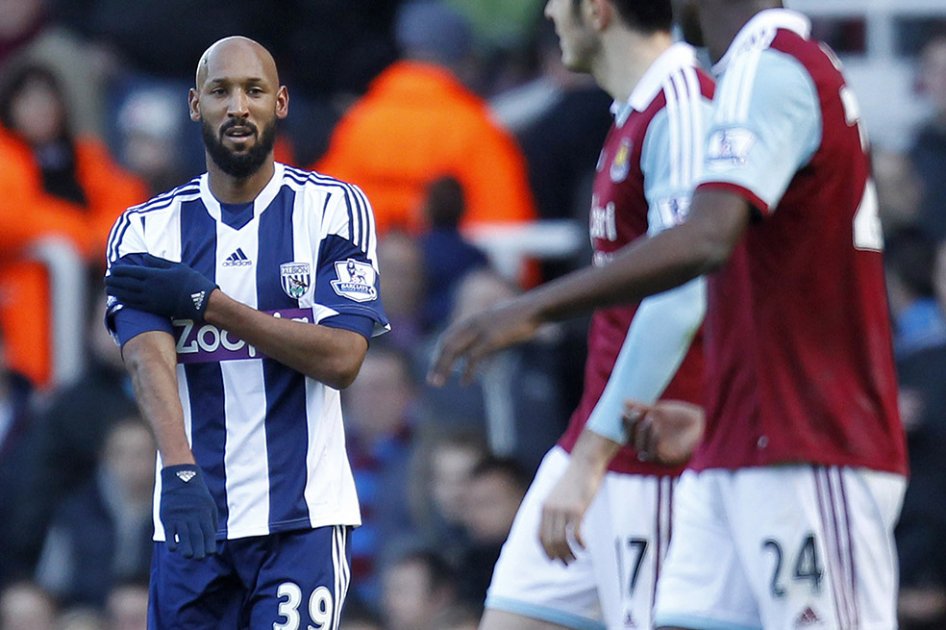 Anelka fue suspendido por cinco partidos por celebrar un gol con gestos antisemitas