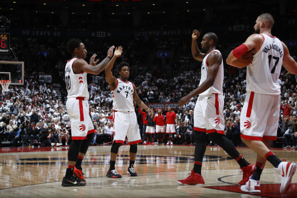 DeRozan lideró a Toronto para vencer a Washington en los playoffs de la NBA