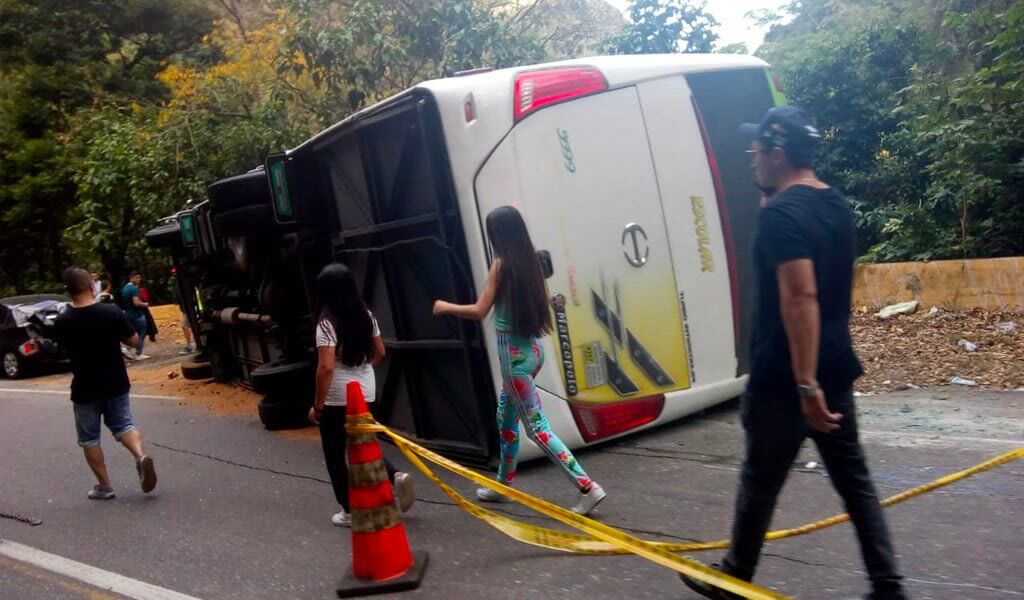 Accidente Bogotá-Melgar deja siete personas heridas