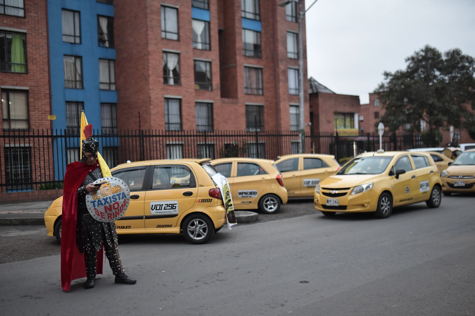 En imágenes: así se vivieron las cortas protestas de taxistas en Bogotá