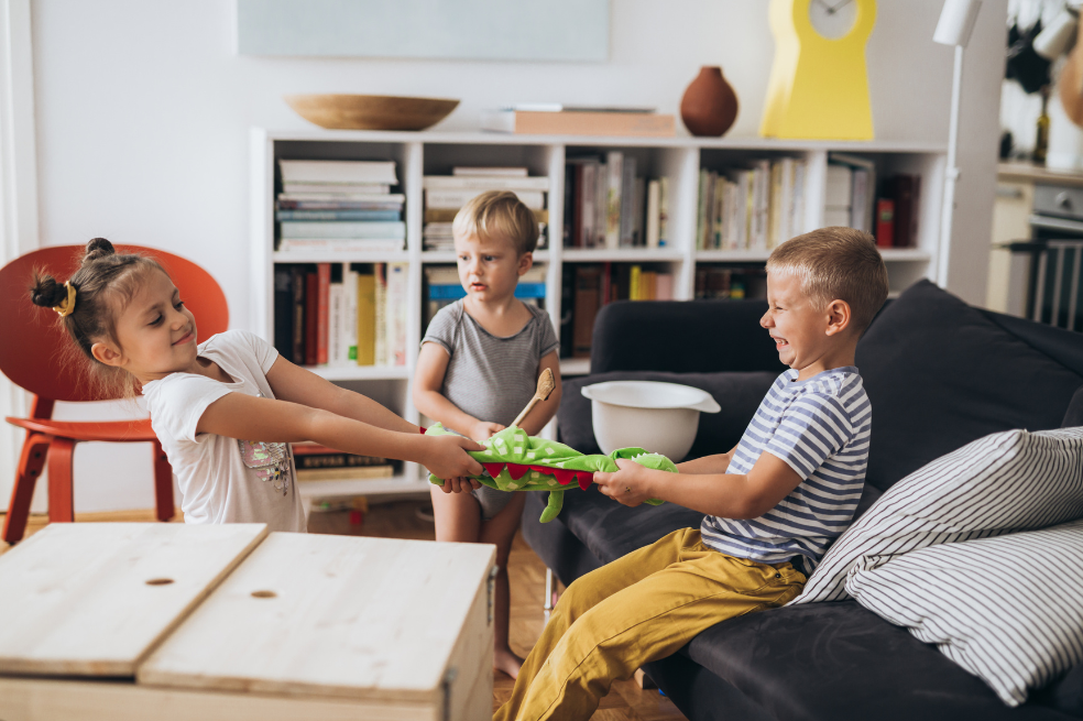 ¿Cómo enseñar a tus hijos desde pequeños a evitar relaciones tóxicas?