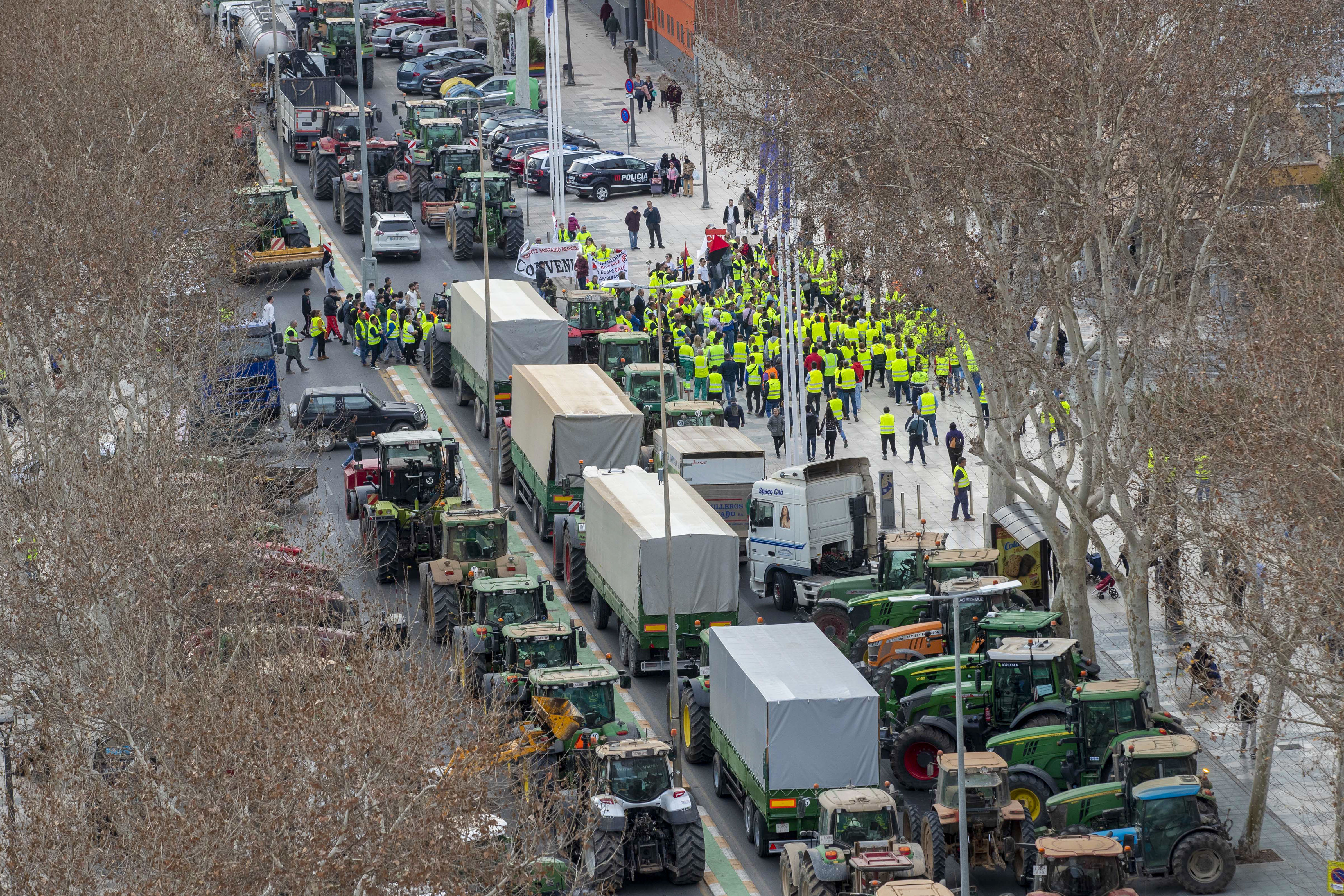 Protestas del agro en España: habrá negociaciones, pero las marchas continúan