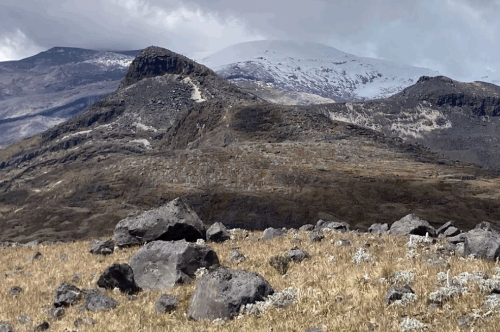 Glaciar Alfombrales en el Nevado Cumanday (o Nevado del Ruiz).